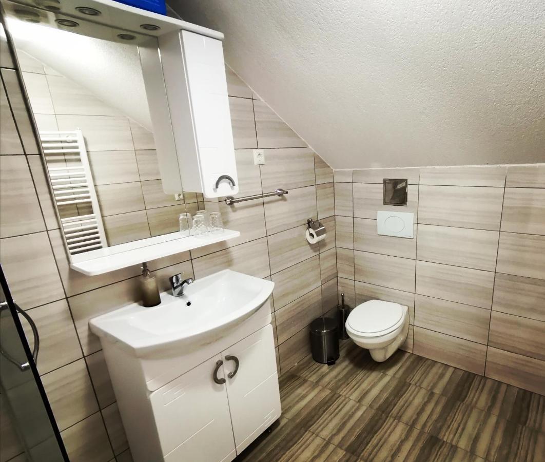 Apartmani "Marina" Otočac Eksteriør bilde