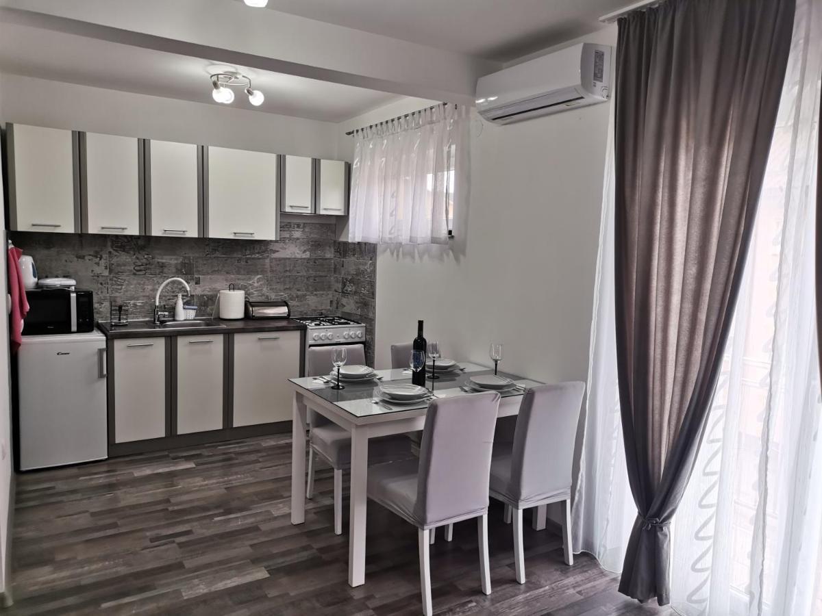 Apartmani "Marina" Otočac Eksteriør bilde