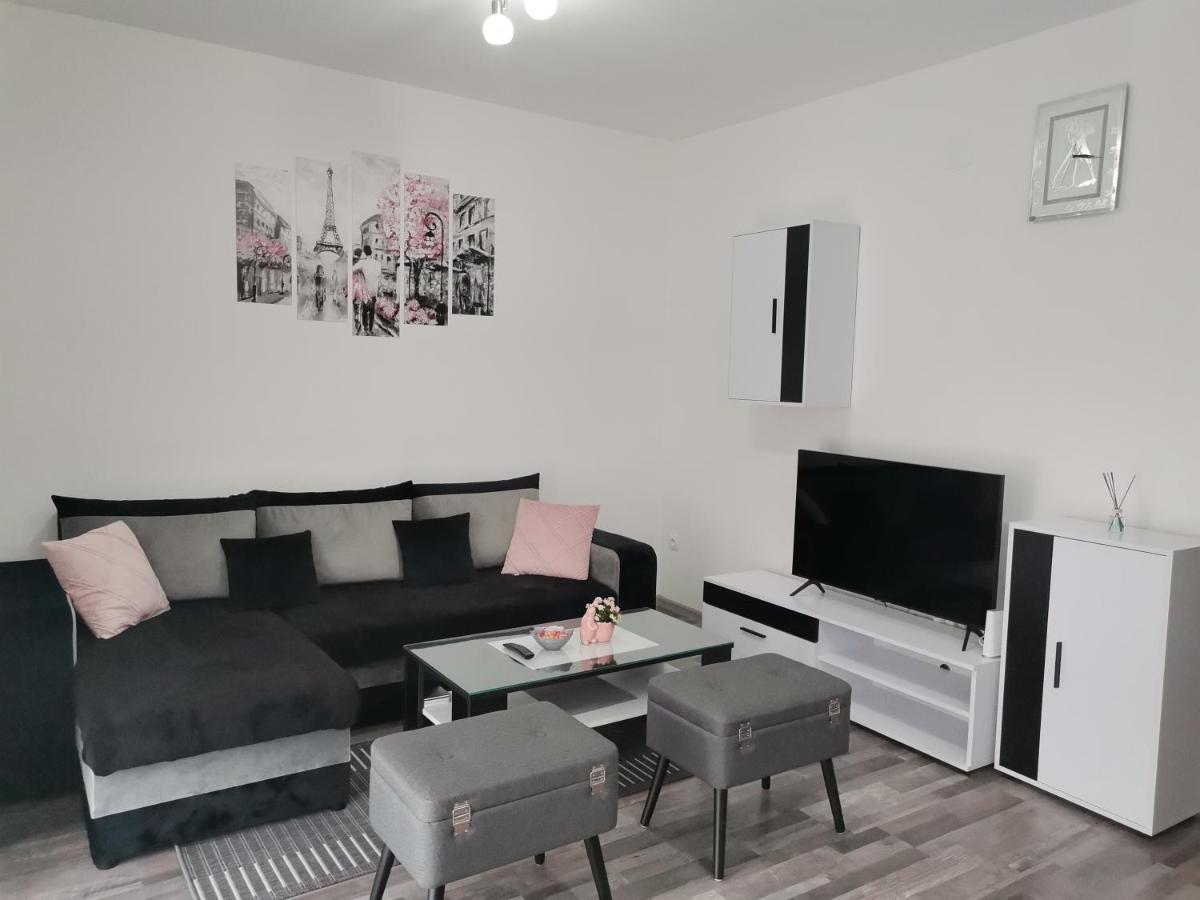 Apartmani "Marina" Otočac Eksteriør bilde