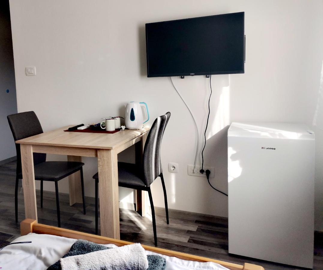 Apartmani "Marina" Otočac Eksteriør bilde